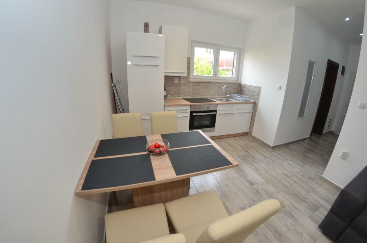 Apartman Mia Pula Exterior foto