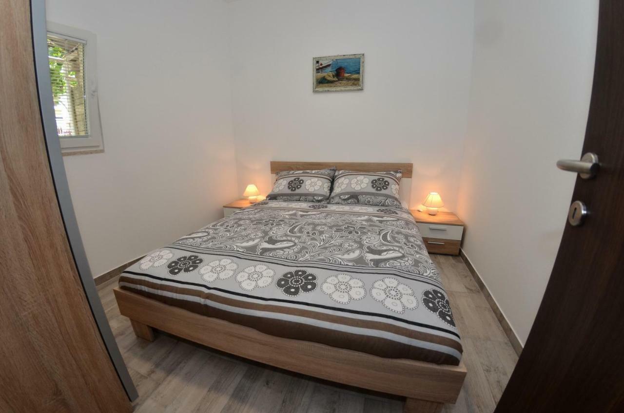 Apartman Mia Pula Exterior foto